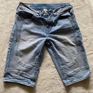True Religion Straight Short 34 Ricky Relaxed